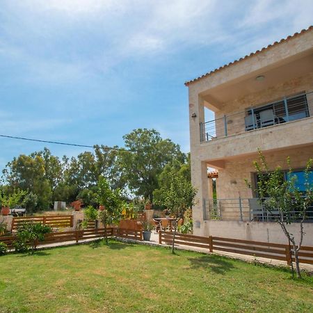 Liri'S Apartments Kalamákion Dış mekan fotoğraf