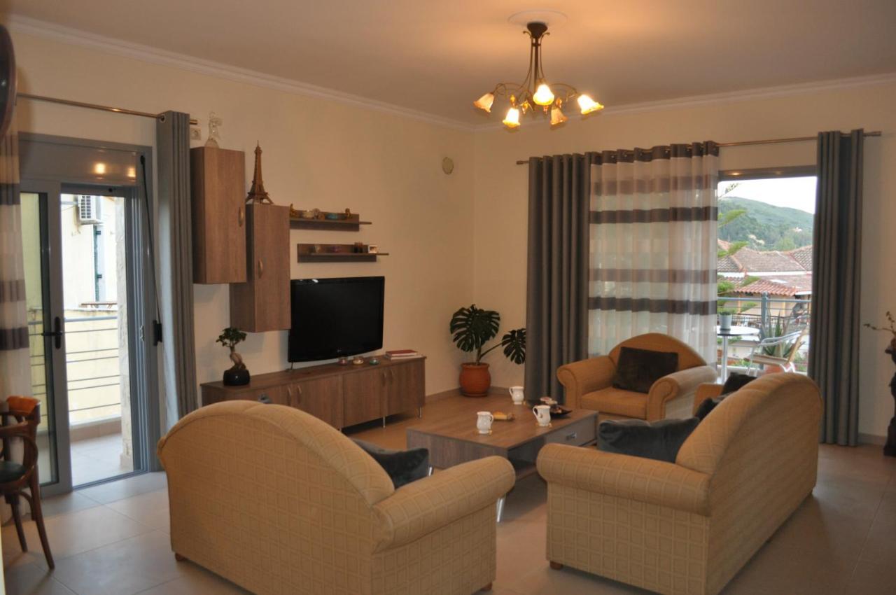 Liri'S Apartments Kalamákion Dış mekan fotoğraf