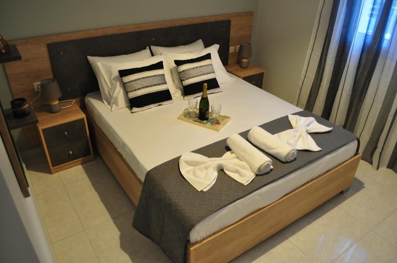 Liri'S Apartments Kalamákion Dış mekan fotoğraf