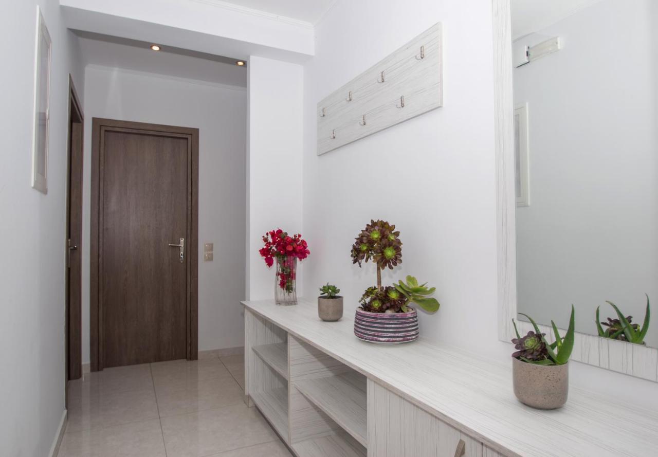 Liri'S Apartments Kalamákion Dış mekan fotoğraf