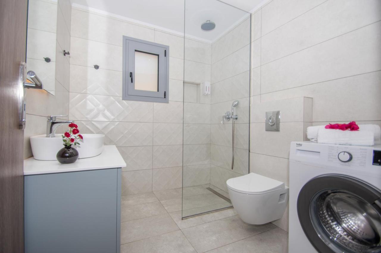 Liri'S Apartments Kalamákion Dış mekan fotoğraf
