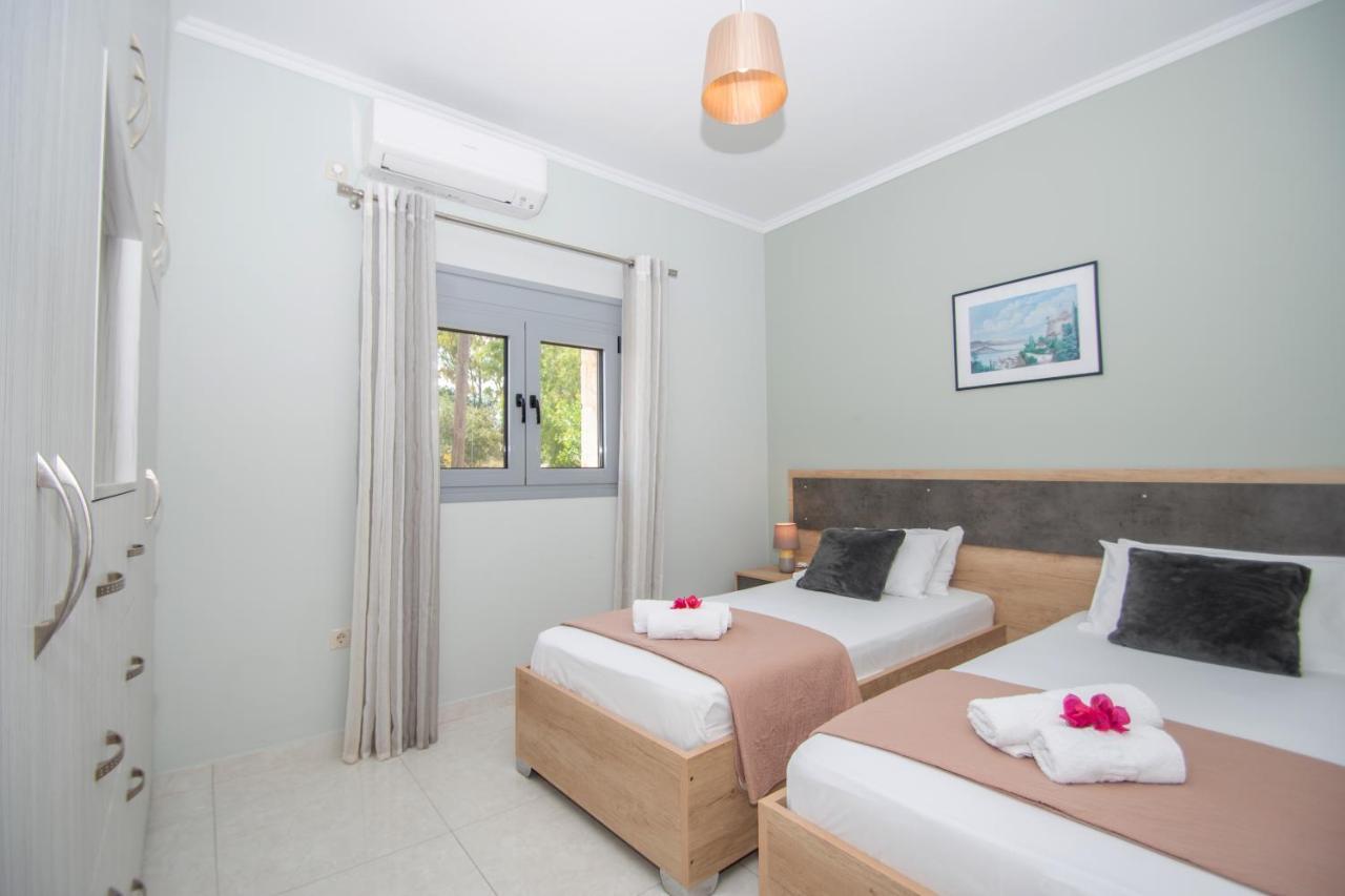 Liri'S Apartments Kalamákion Dış mekan fotoğraf