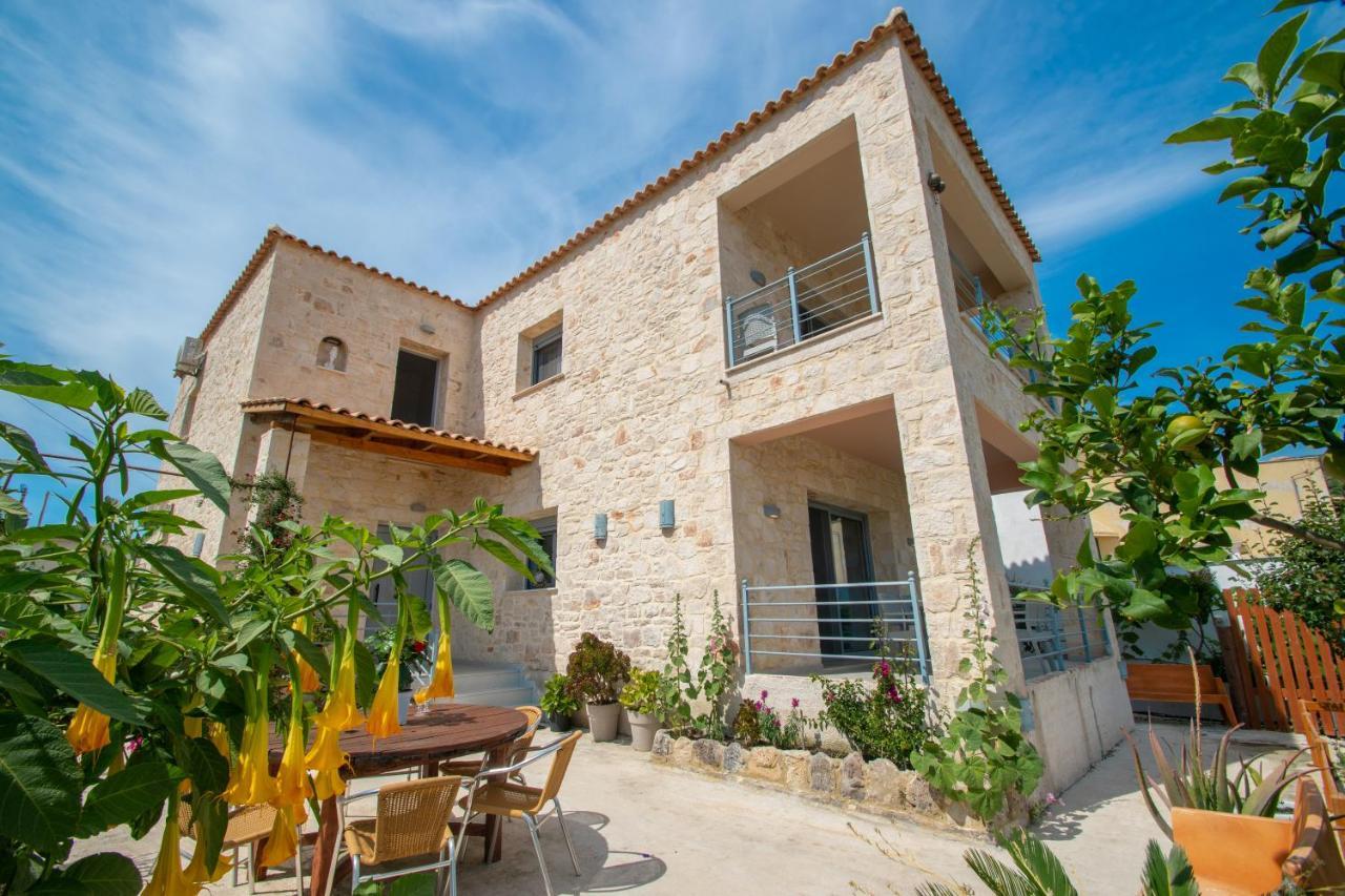 Liri'S Apartments Kalamákion Dış mekan fotoğraf