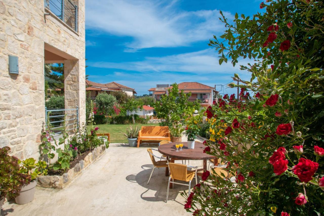 Liri'S Apartments Kalamákion Dış mekan fotoğraf