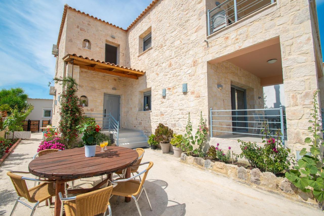 Liri'S Apartments Kalamákion Dış mekan fotoğraf